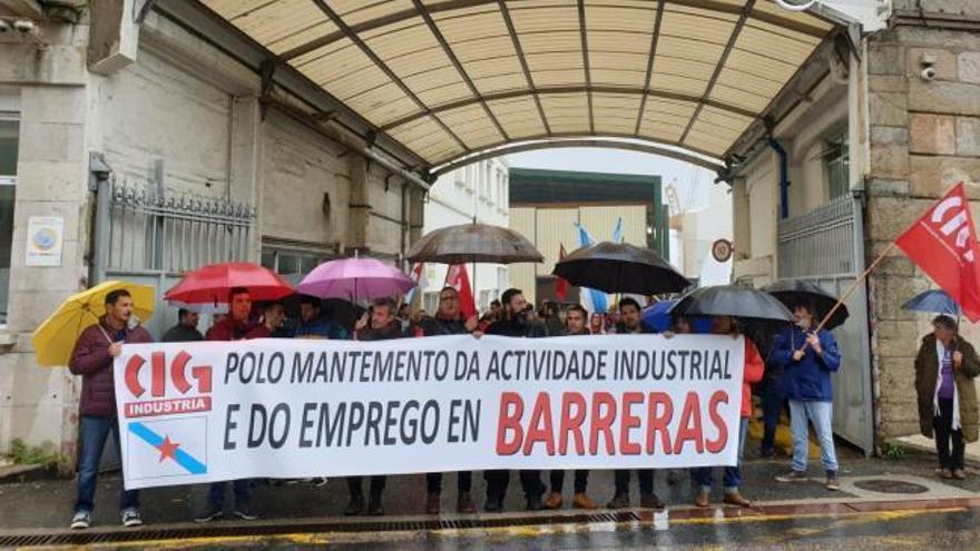 Trabajadores de Barreras reclaman su vuelta a la actividad