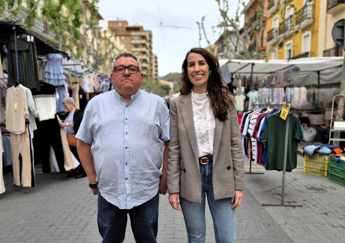 La nueva presidenta de AEX, junto a su predecesor en el cargo