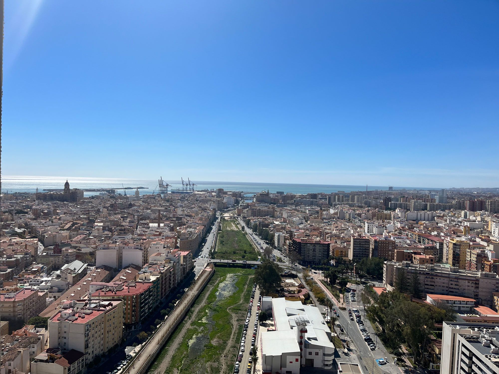 Así son las torres de Martiricos por dentro y las vistas de Málaga desde ellas