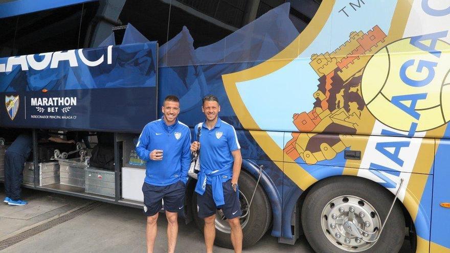 Camacho y Demichelis, antes de partir a Granada en autocar