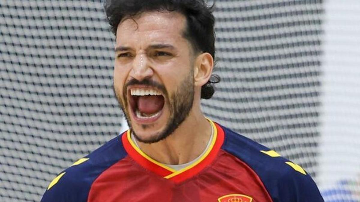Un triplete de Bargalló guía a España en el estreno del Mundial ante Italia (3-2)