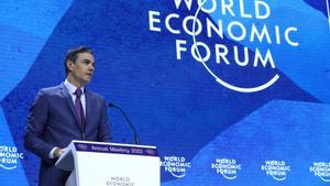 El presidente del Gobierno, Pedro Sánchez, durante su intervención en la reunión anual del Foro Económico Mundial en Davos, Suiza, este 24 de mayo de 2022.