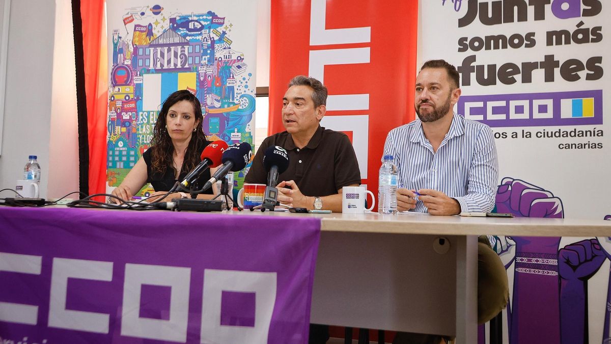 Los representantes sindicales en la reunión convocada para denunciar la situación del banco de sangre