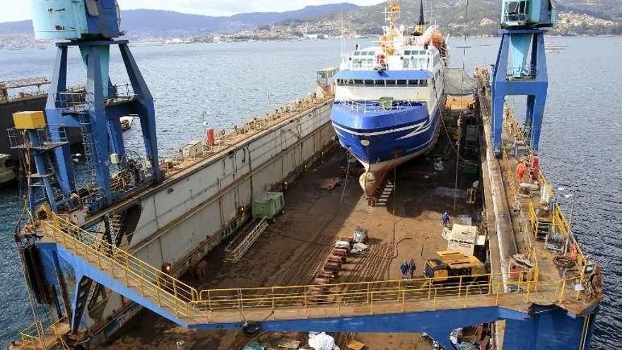 El &quot;Ocean Nova&quot;, durante una varada anterior en MetalShips. // R.G.