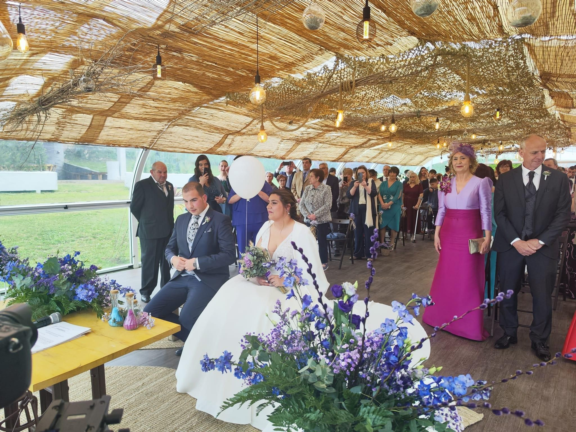 La boda de María y Adrián, en imágenes