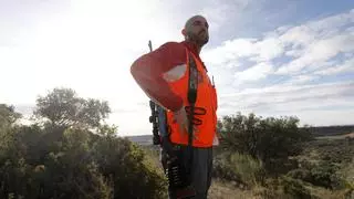 Crónica de una batida en Aragón ante la peste porcina: “Nos piden intensificarlas, pero cada vez ponen más trabas"