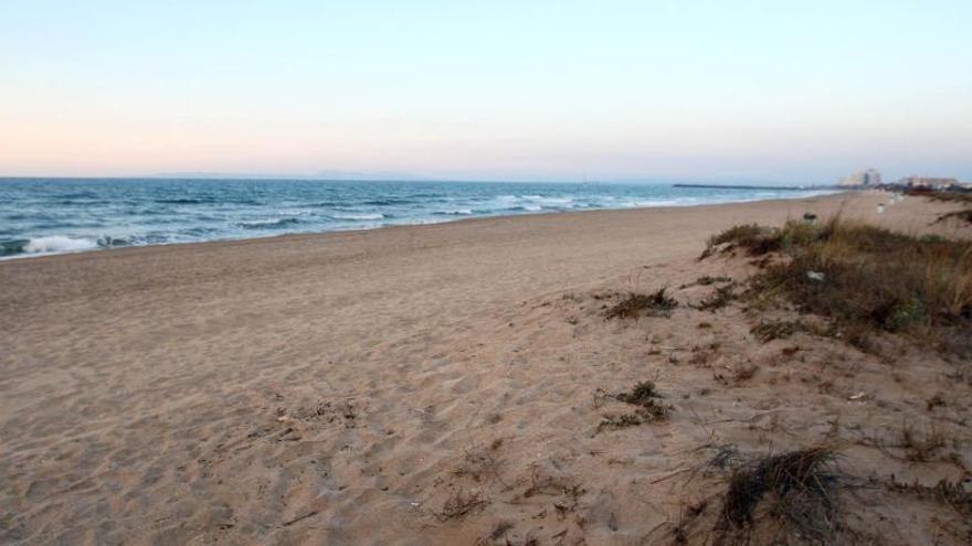 La Platja de la Rubina entre Roses i Empuriabrava