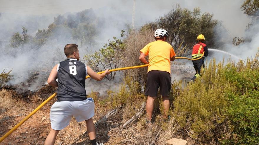 El Gobierno descarta que el incendio de la Vall d'Uixó haya sido por causas naturales y confirma que sigue fuera de control