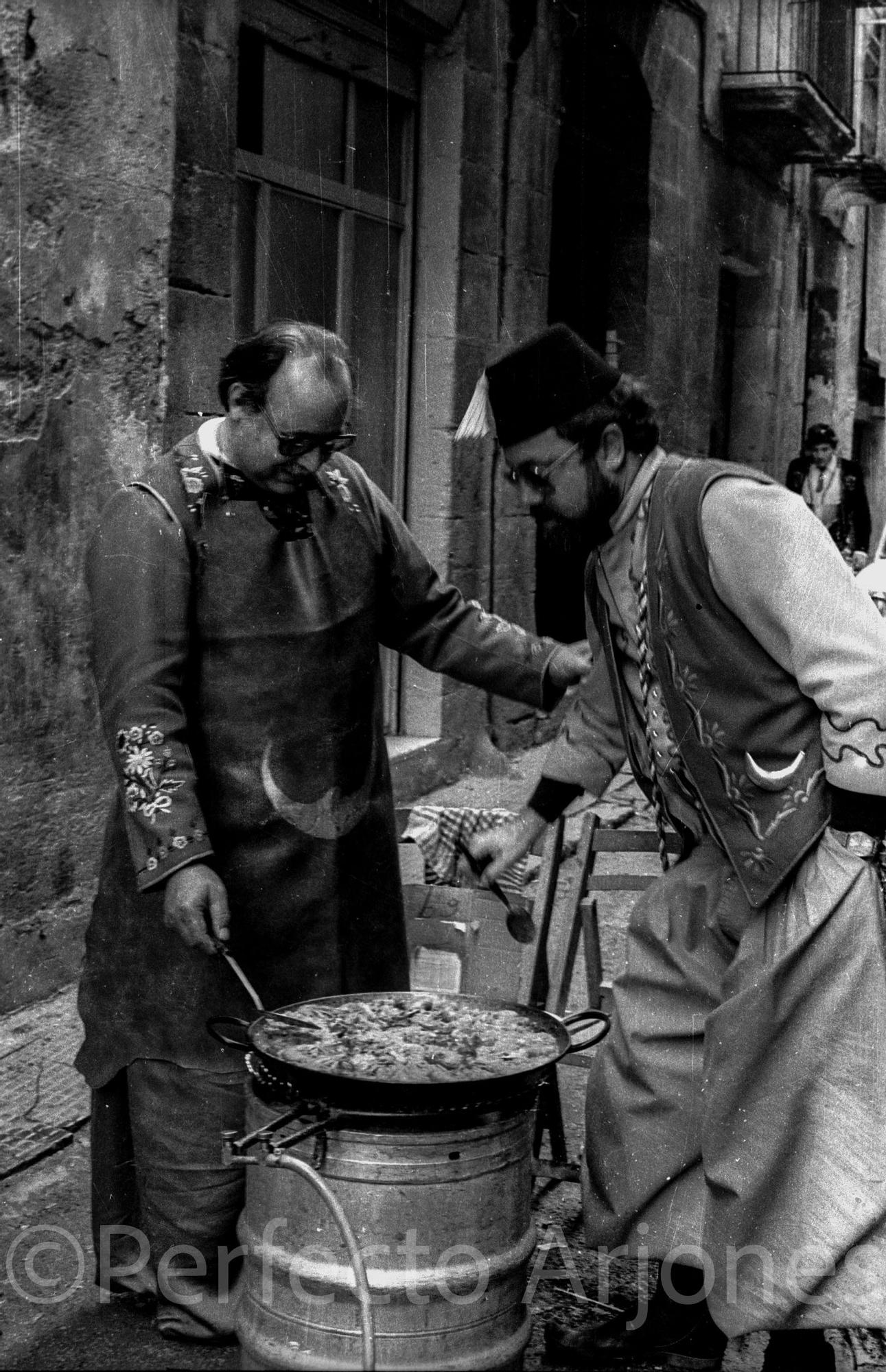 El otro punto de vista de Perfecto Arjones en las fiestas de los Moros y Cristianos de Alcoy en los años 60 y 70.