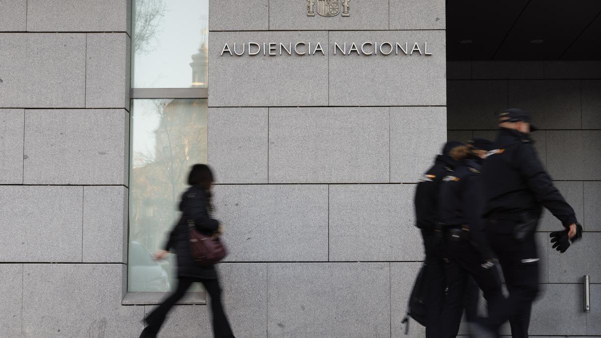 Imagen de archivo de la entrada a la Audiencia Nacional, en Madrid.
