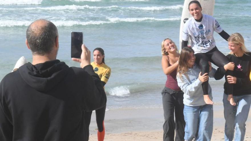 Furor por el turismo deportivo en A Coruña: fútbol, surf y atletismo