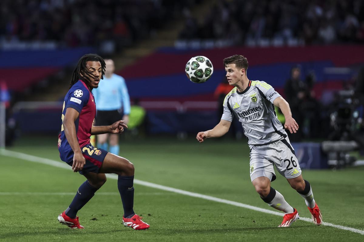 Samuel Dahl of SL Benfica and Jule Kounde of FC Barcelona in action during the UEFA Champions League 2024/25 Round of 16 second leg, match between FC Barcelona and SL Benfica at Estadi Olimpic Lluis Companys on March 11, 2025 in Barcelona, Spain. AFP7 11/03/2025 ONLY FOR USE IN SPAIN. Javier Borrego / AFP7 / Europa Press;2025;SPORT;ZSPORT;SOCCER;ZSOCCER;FC Barcelona v SL Benfica - UEFA Champions League 2024/25 Round of 16 second leg.;