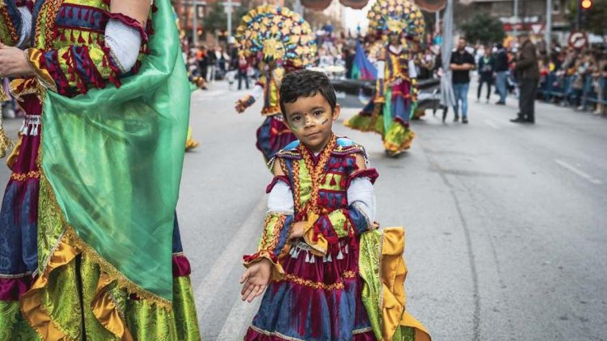 Pasacalles infantil de comparsas