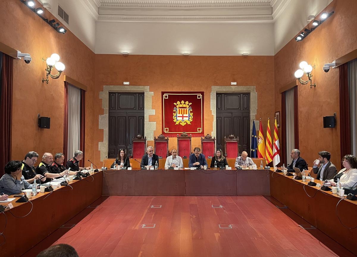 Una imatge de la Taula per la Seguretat, el Civisme i la Convivència, reunida aquets dimecres a Manresa