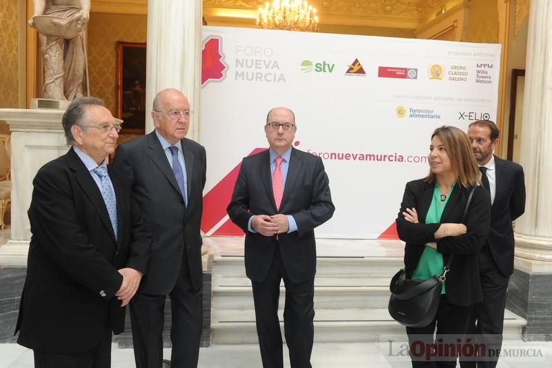 El presidente de la AEB participa en el Foro Nueva Murcia