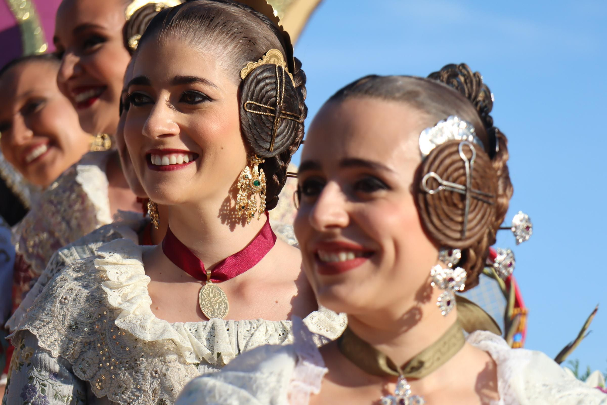 Las candidatas a Fallera Mayor de València 2026 se estrenan en la Batalla de Flores