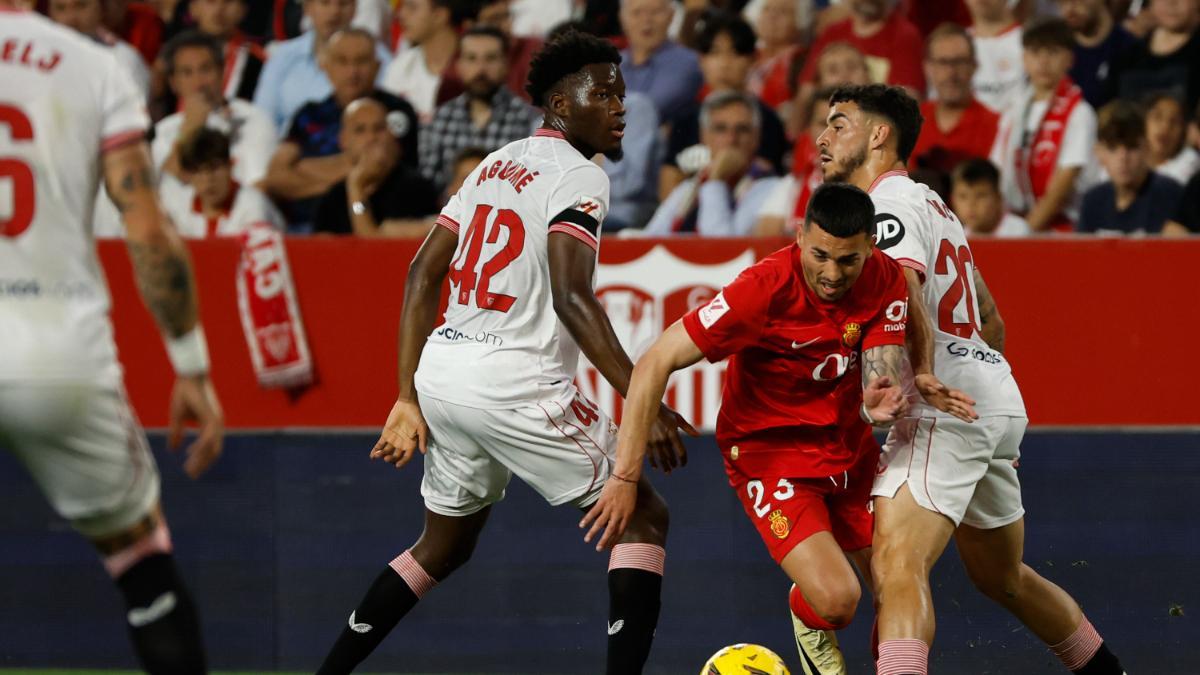 Agoumé llega a Sevilla para firmar por cuatro temporadas