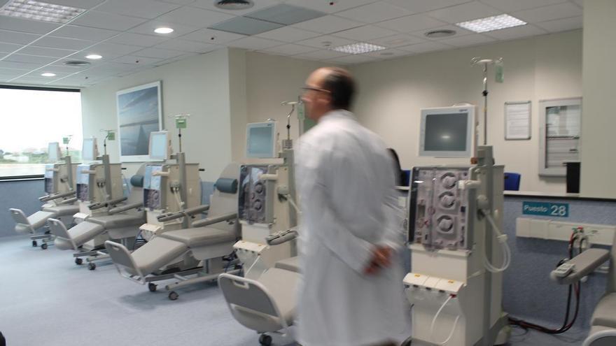 Sanidad adjudica la ampliación del servicio de hemodiálisis 