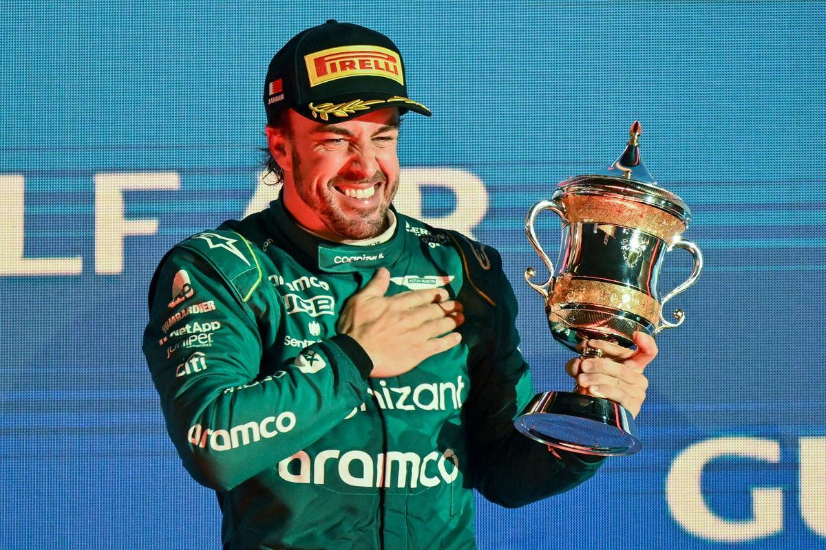 Alonso, eufòric després del podi: «És irreal, no ho podíem ni imaginar»