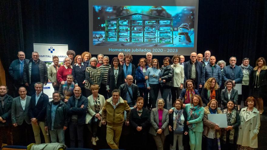 El Área I homenajea a los profesionales jubilados durante la pandemia en un entrañable acto celebrado en La Caridad