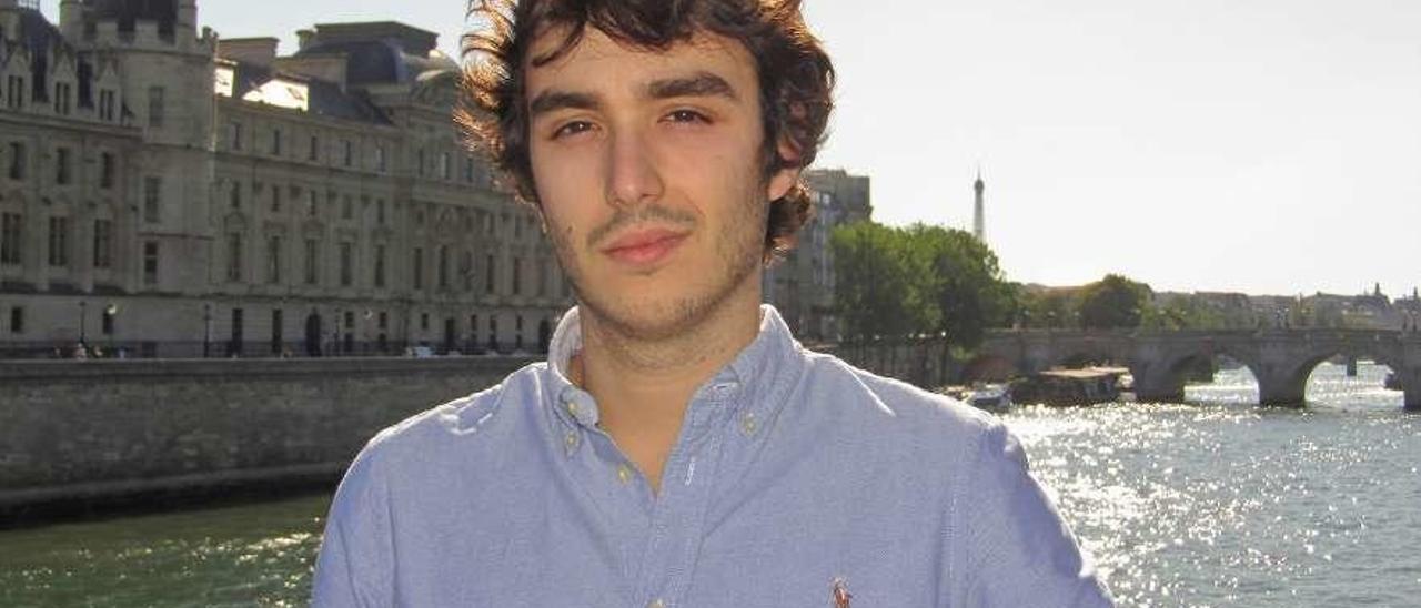 Álvaro Martín Morán, en París, donde realiza sus prácticas de máster en Inditex.