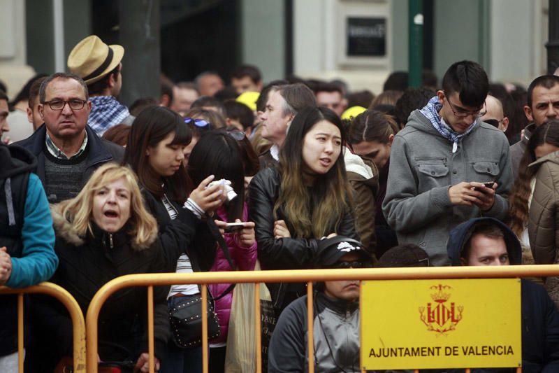 Búscate en la mascletà del 19 de marzo