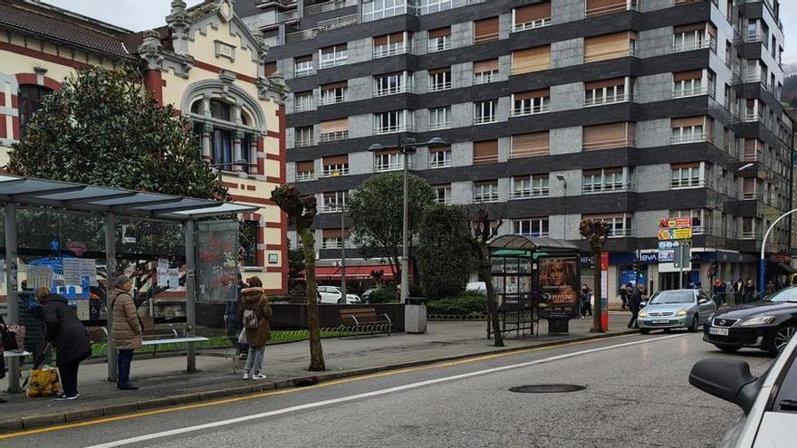 Mieres destina 2,1 millones a mejorar la iluminación pública en las principales calles del casco urbano