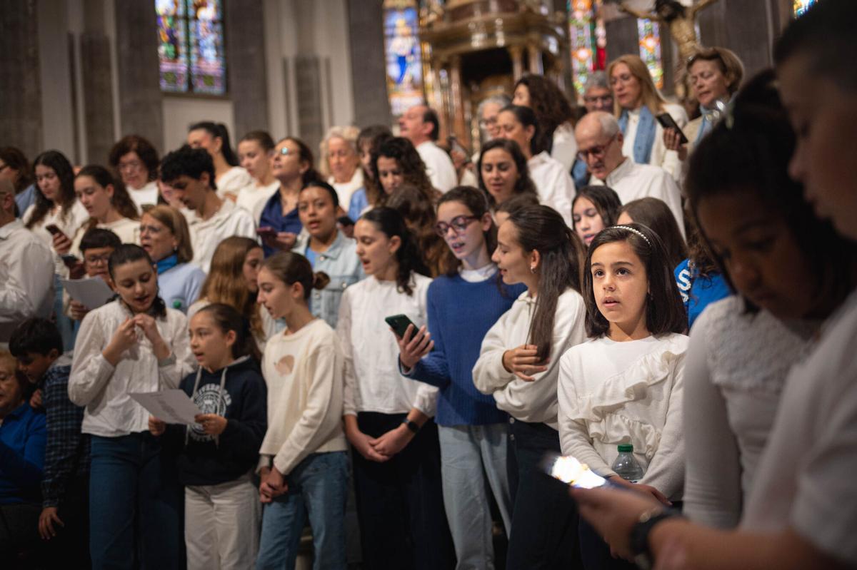 Grabación en la Catedral de La Laguna del himno para la visita del Papa a España
