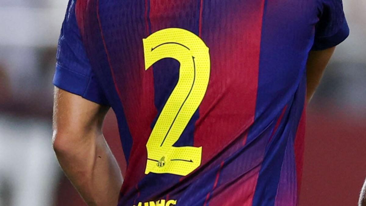 El dorsal 2 no lo lucirá nadie en el Barça