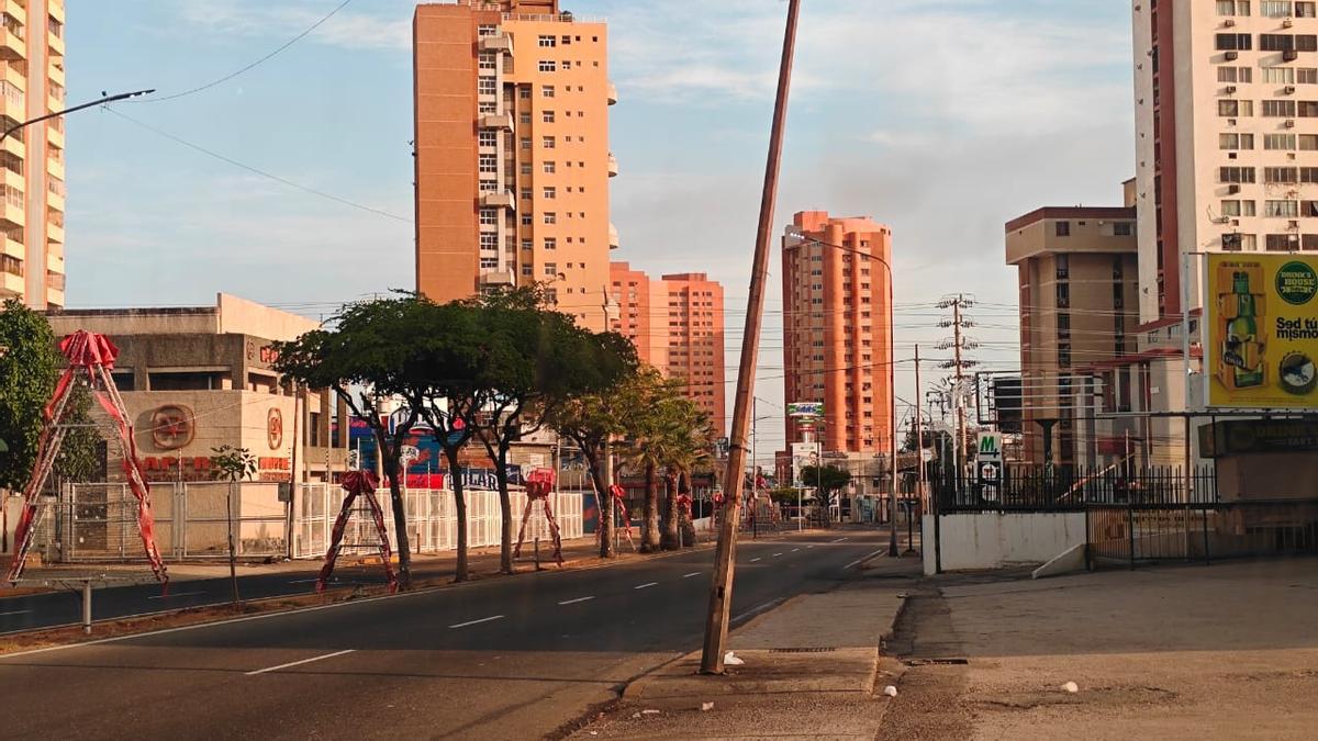Calles vacías en Maracaibo, en el estado petrolero del Zulia.