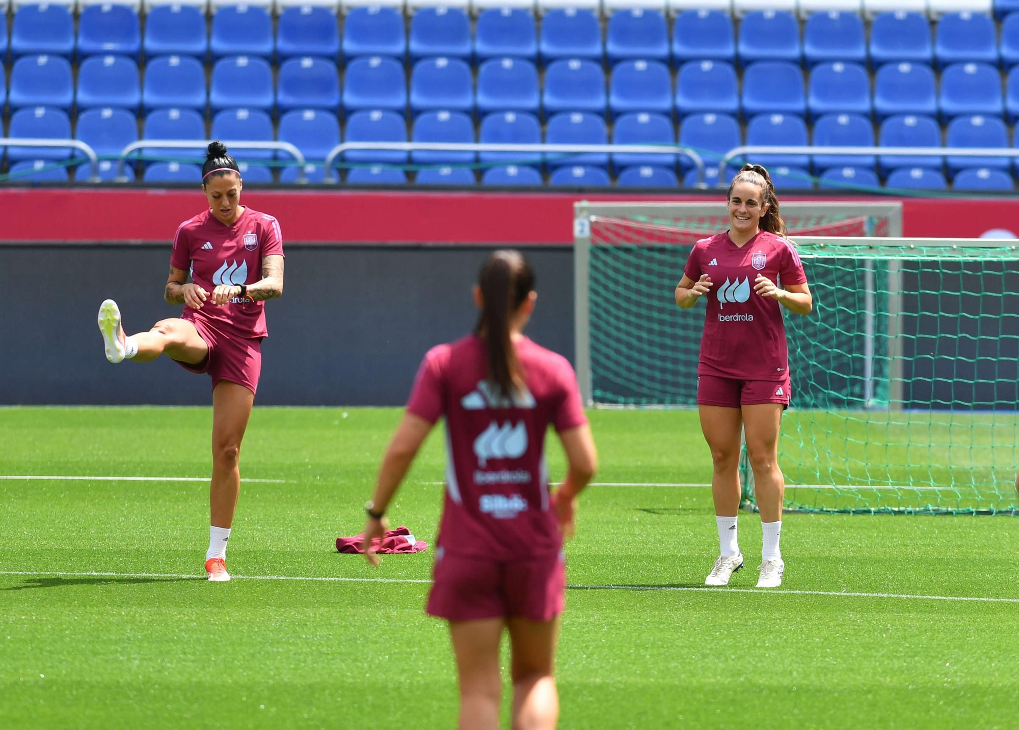 Entrenamiento de la selección femenina de fútbol en Riazor