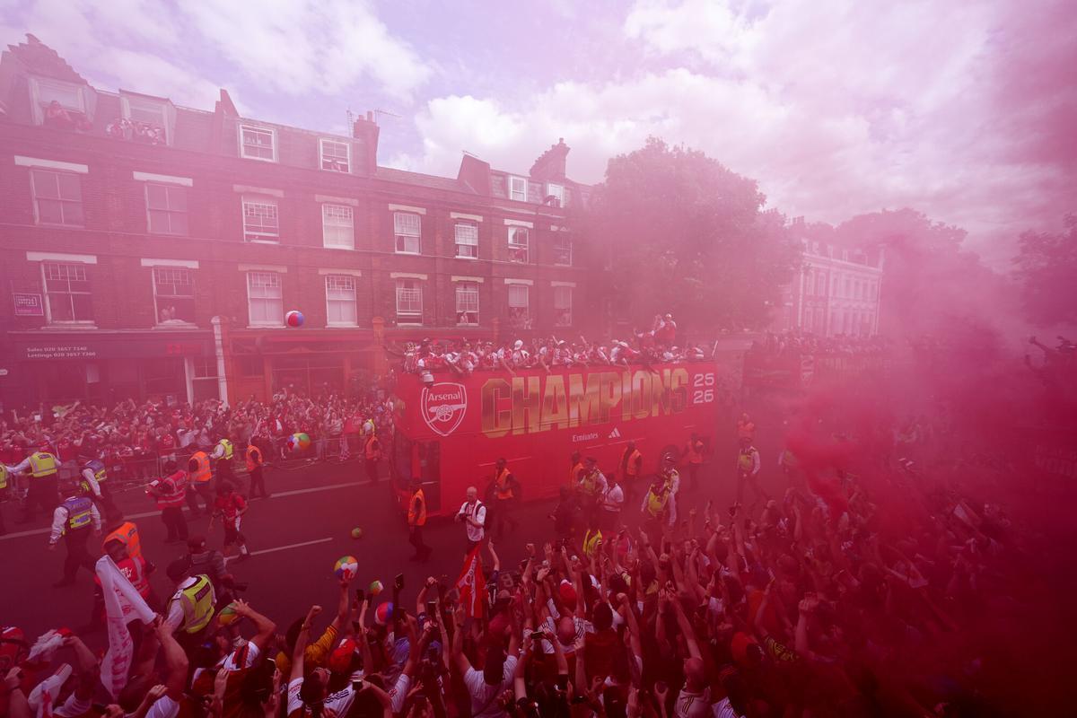 Las mejores imágenes del desfile del Arsenal por la Premier League Las mejores imágenes del desfile del Arsenal por la Premier League