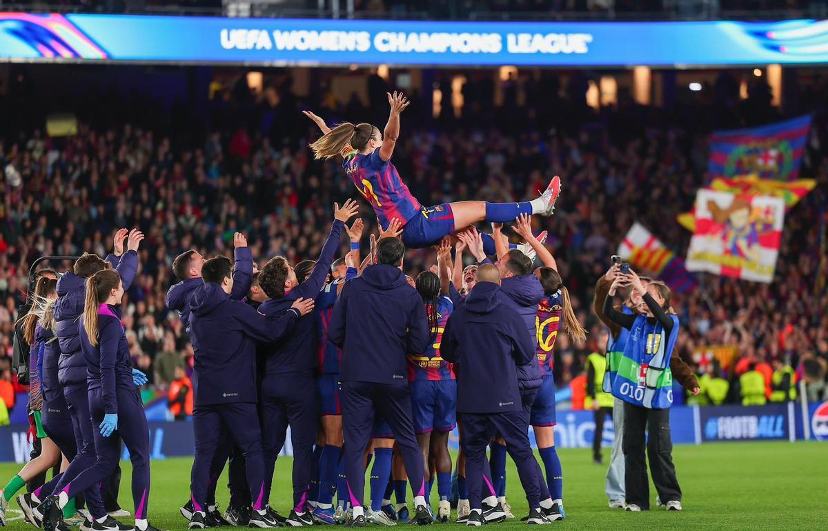 Alexia, homenajeada en el Camp Nou