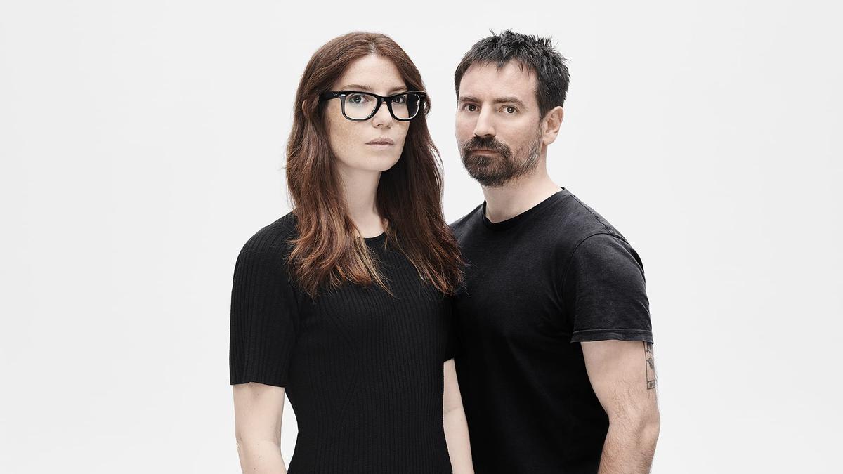 Os artistas visuais Iria del Bosque e Borja Bernárdez.