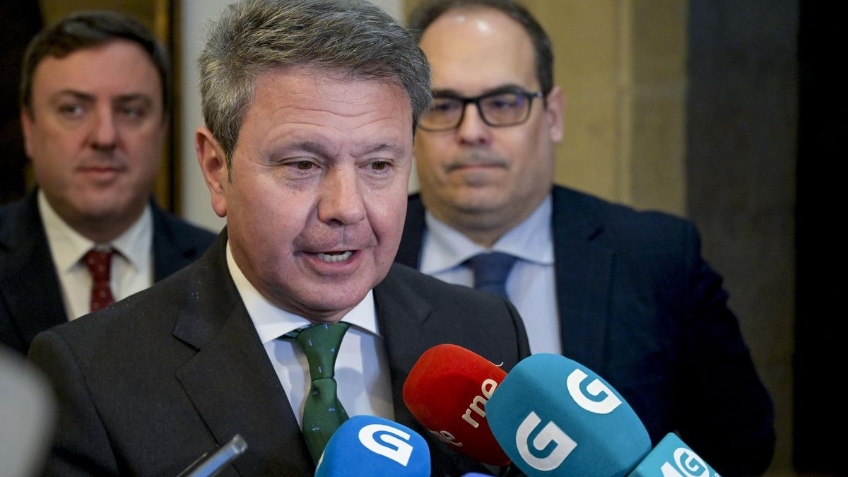 El secretario de Estado de Transportes, José Antonio Santano, durante la presentación del Corredor Atlántico en Bergondo.