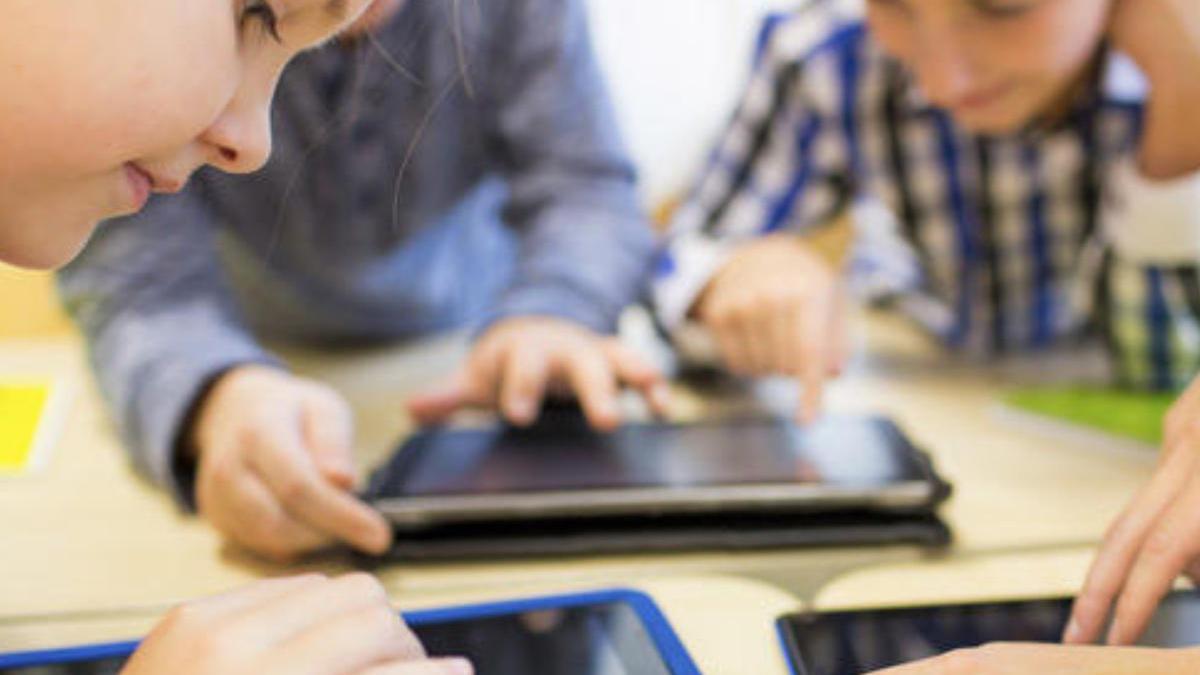 Educación repartirá unas 10.000 tablets para alumnos sin recursos