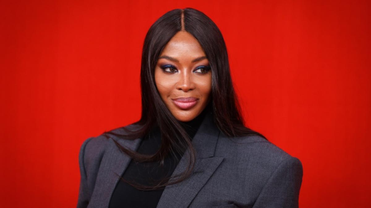 Naomi Campbell presenta a su hija en el posado maternal del año