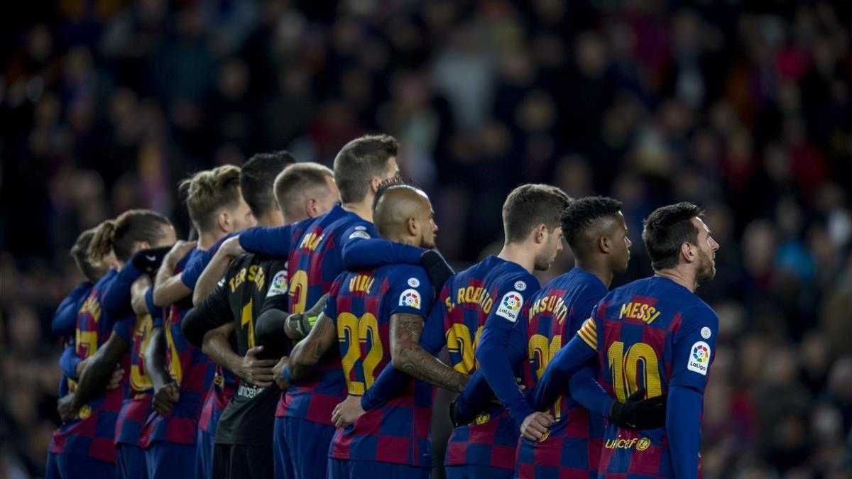 Los jugadores del Barça, en el Camp Nou.