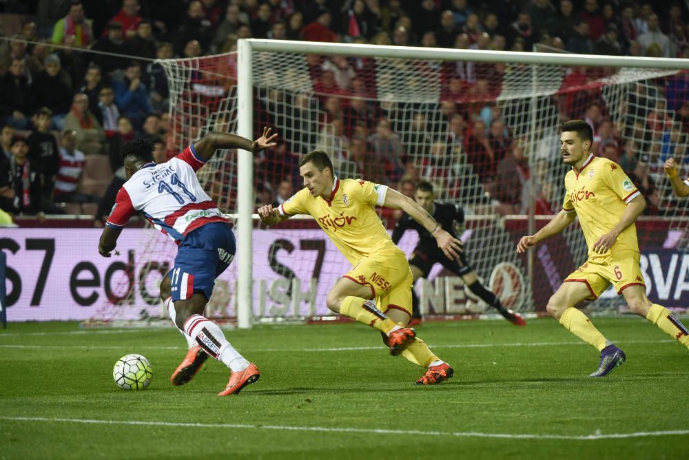 El Sporting cae ante el Granada