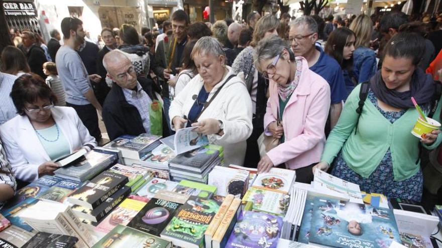 Els llibreters preveuen un Sant Jordi 2018 «espectacular» per ser laborable