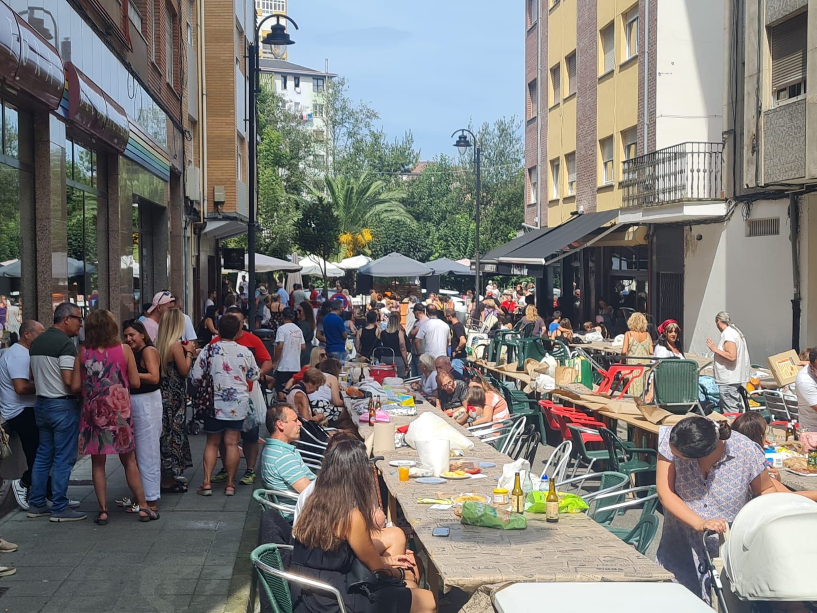 Comida en la calle de Corvera 2023 (2).jpeg