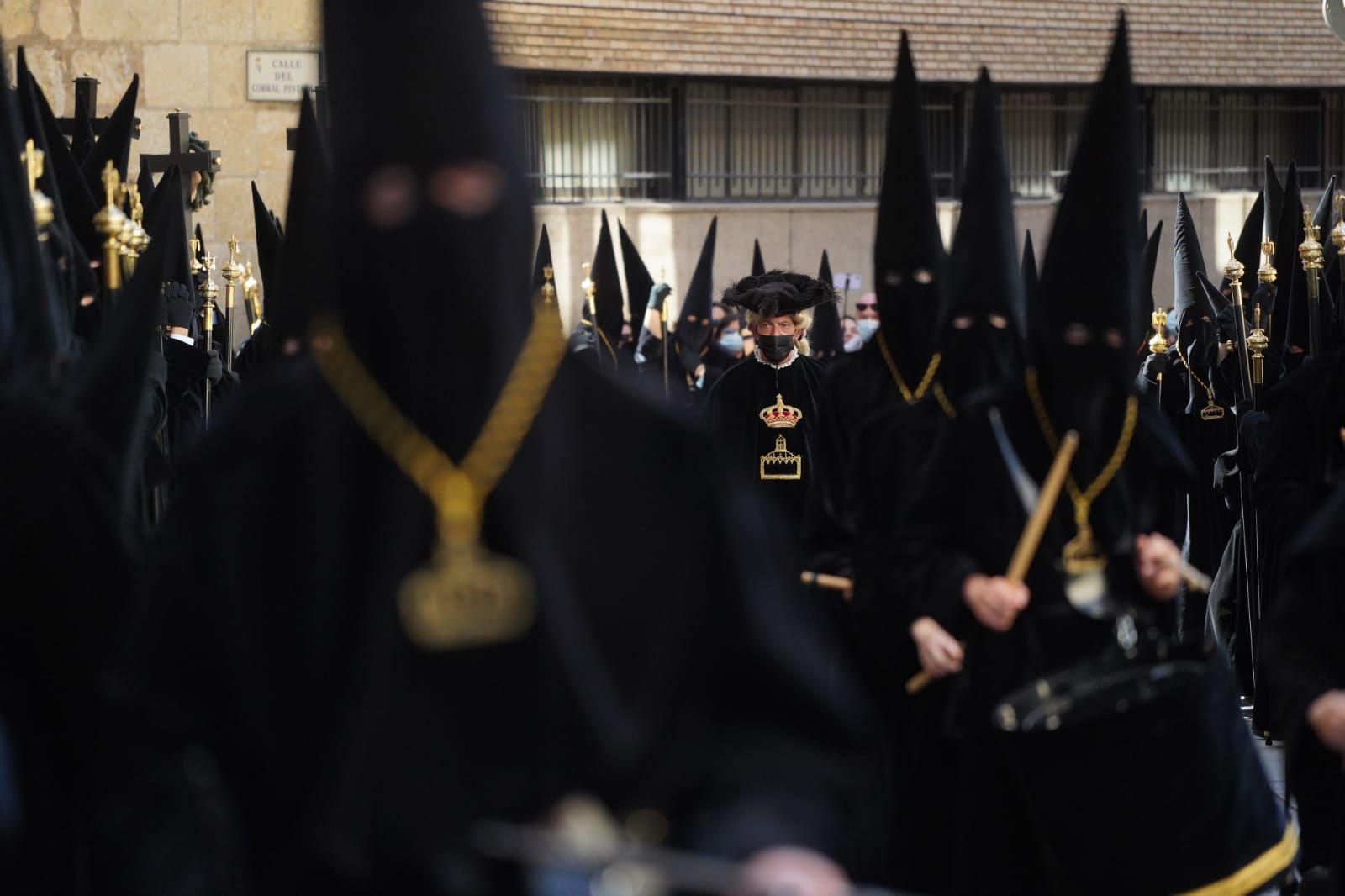 GALERÍA | La procesión del Santo Entierro, en imágenes