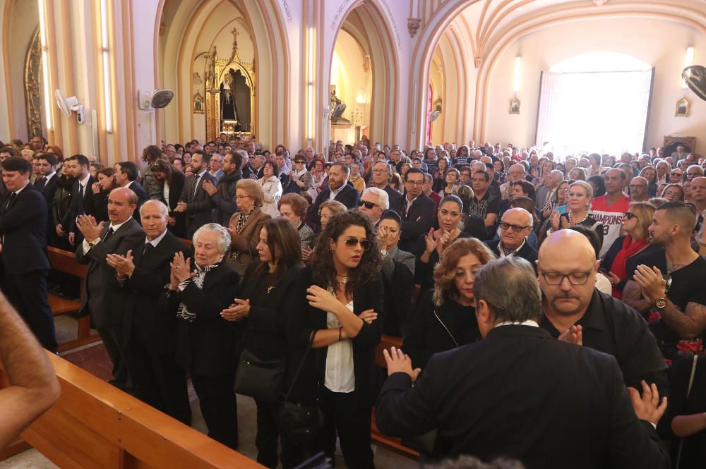 Funeral de Chiquito de la Calzada en La Trinidad