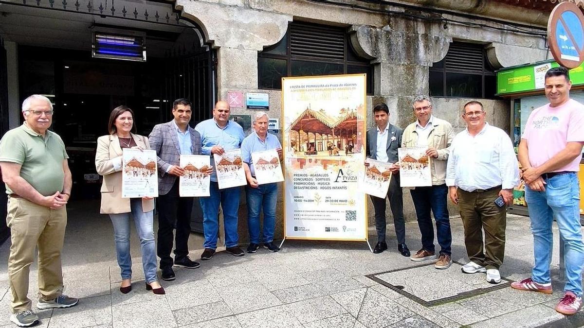 Presentación de la Festa da Primavera, esta mañana, en la plaza de abastos