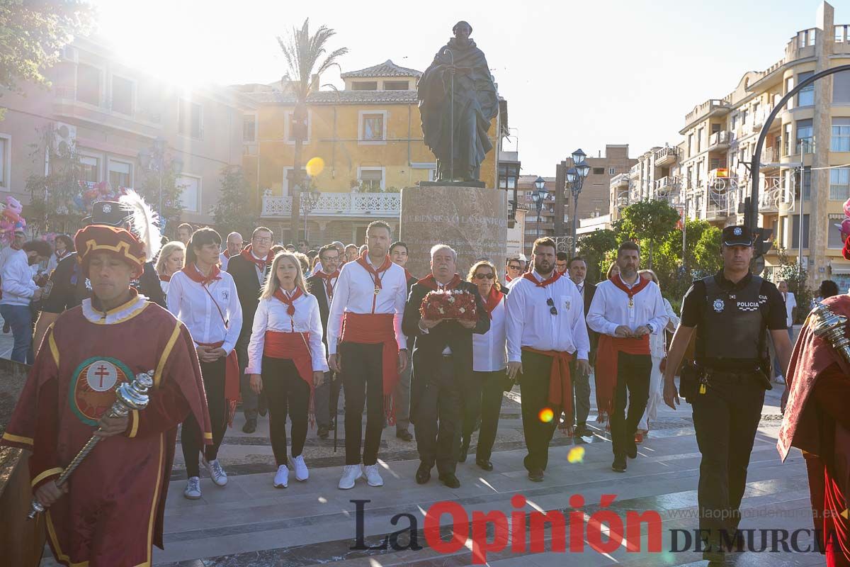 Bandeja de flores y ritual de la bendición del vino en las Fiestas de Caravaca