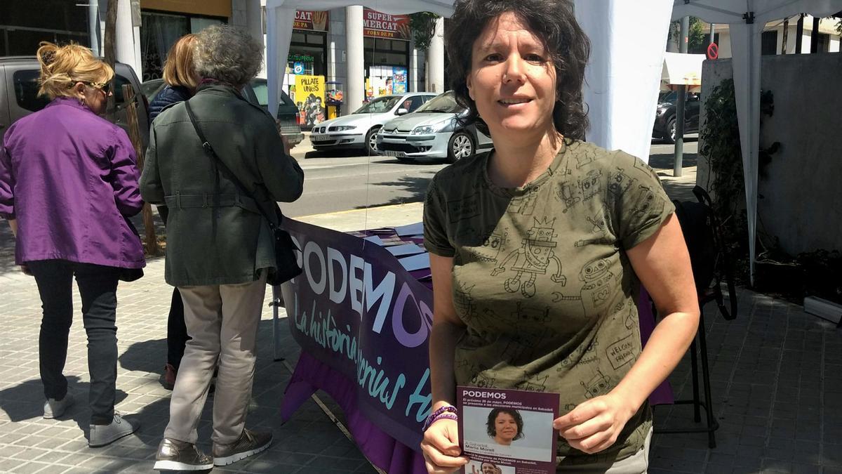 Marta Morell (Podem) durante la campaña a las elecciones municipales de 2019 en Sabadell.