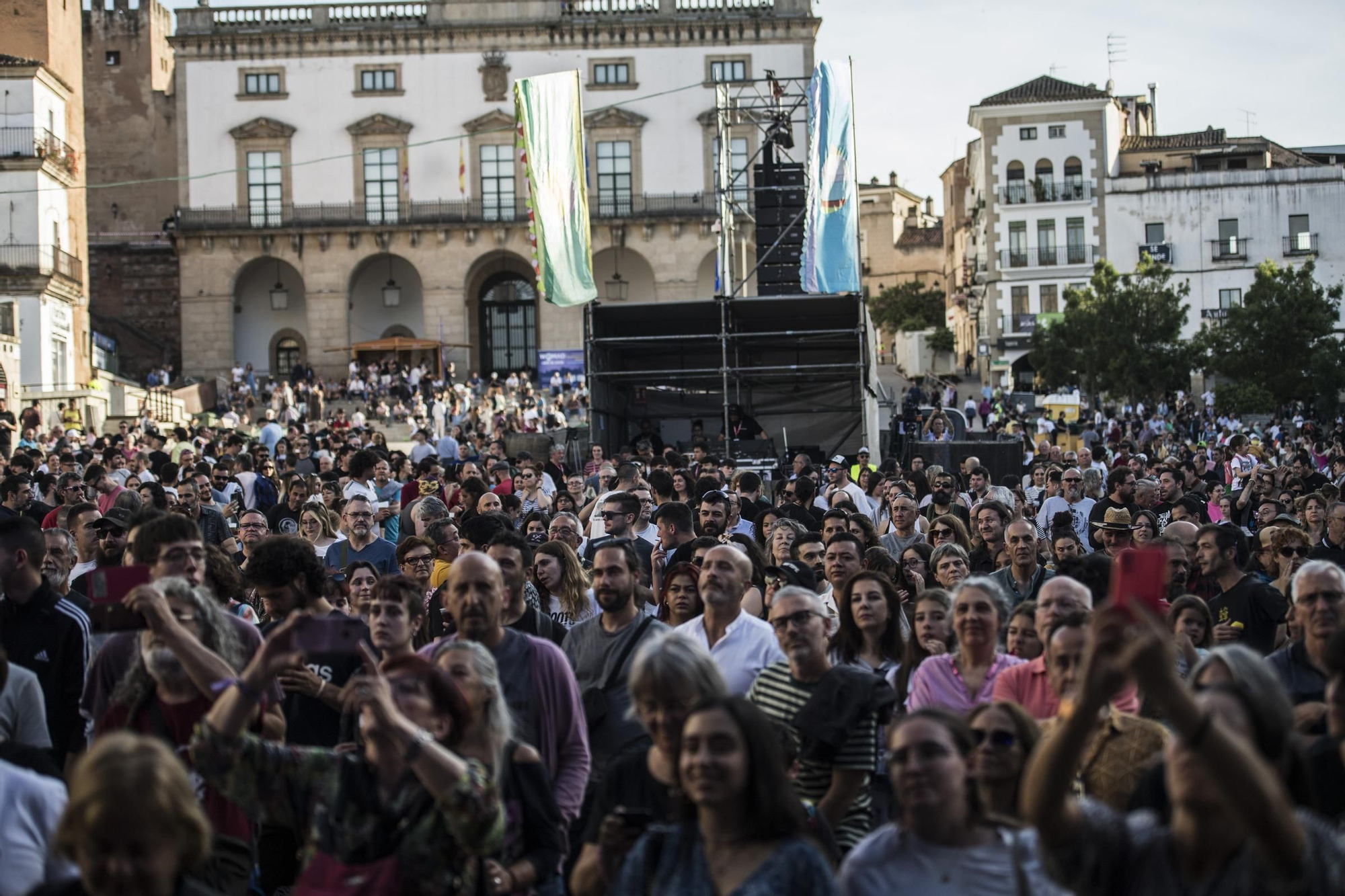 Vive el primer concierto de Womad en Cáceres