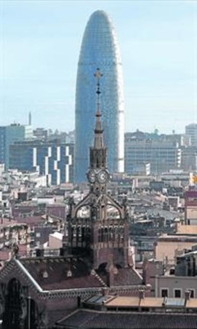 Vista de Barcelona des del recinte modernista de Sant Pau.