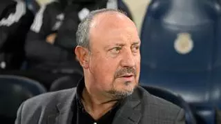 Benítez se pronuncia sobre los gritos de "vete ya"