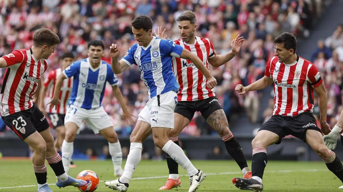 El Athletic roza la Champions y complica la vida al Alavés